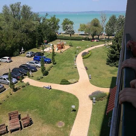 Hanga Apartman Сиофок Екстериор снимка