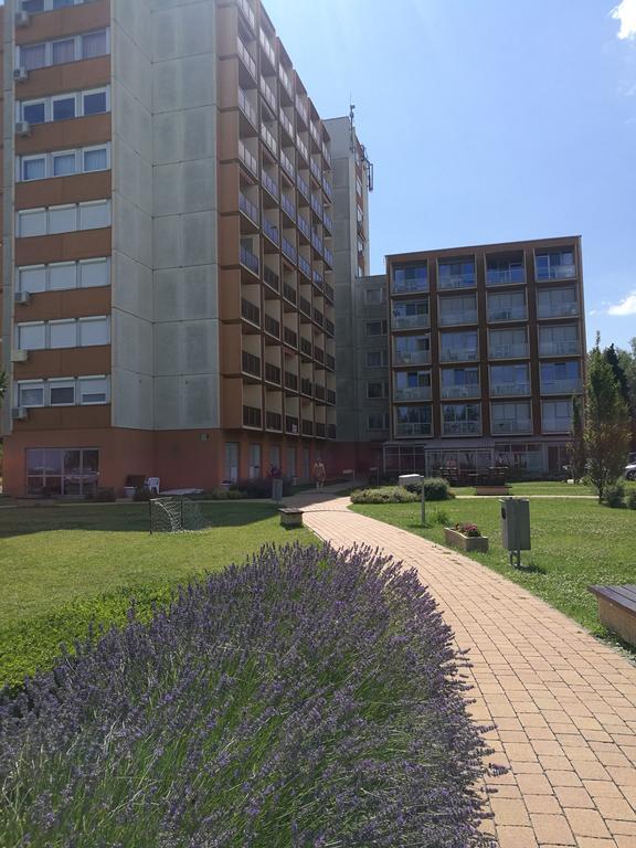 Hanga Apartman Сиофок Екстериор снимка